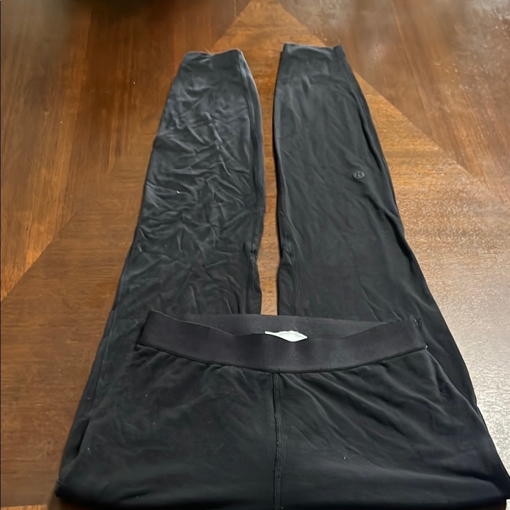 Lululemon black legging - Picture 4 of 6